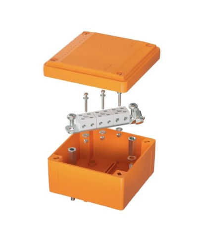 Коробка пластиковая FS с гладкими стенками и клеммниками IP56 100х100х50мм 6р 450V,6A, 4мм.кв DKC (FSB10604) в Калининграде Распределительные коробки Pintop.ru