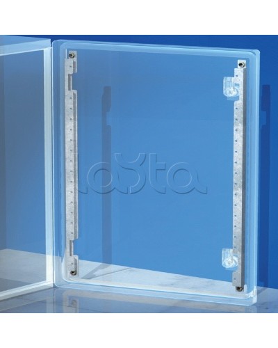 Рейки дверные, вертикальные, для шкафов CE В=600мм, 1 упаковка - 2шт. DKC R5S60 в Калининграде Аксессуары для лотков Pintop.ru