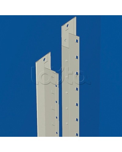 Стойки вертикальные, для установки панелей, для шкафов В=1800мм, 1 упаковка - 2шт. DKC R5TE18 в Калининграде Аксессуары для стоек и шкафов Pintop.ru