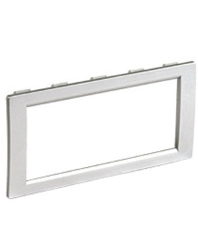 Рамка универсальная на 4 модуля, цвет белый DKC F00013 в Калининграде Аксессуары для кабель-канала Pintop.ru