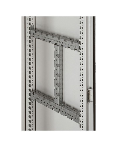 Траверс многофункциональный Legrand 048033 в Калининграде Аксессуары для стоек и шкафов Pintop.ru