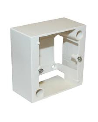 Коробка для накладного монтажа LEGRAND 055439 в Калининграде Аксессуары для кабель-канала Pintop.ru